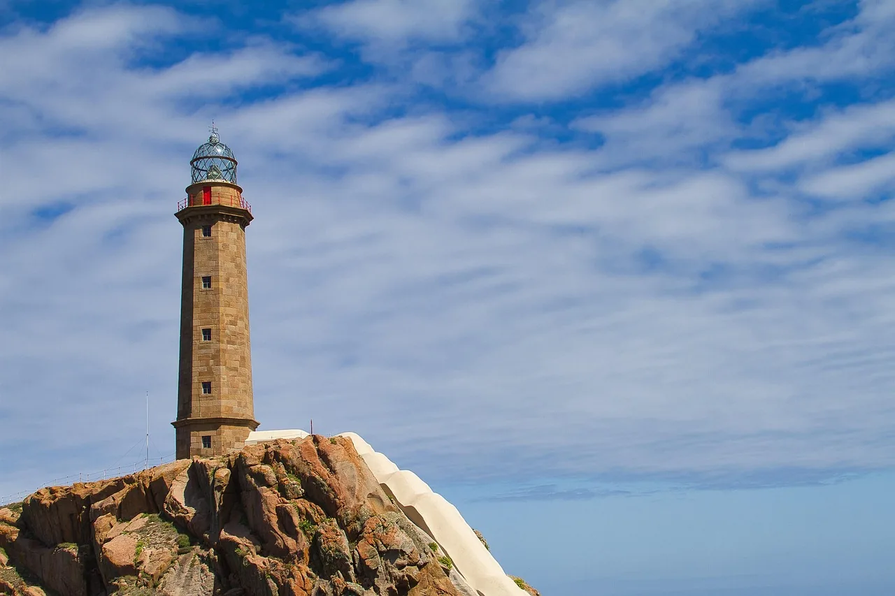 Confirmada morte de Khamenei, enquanto continuam ataques EUA-Israel