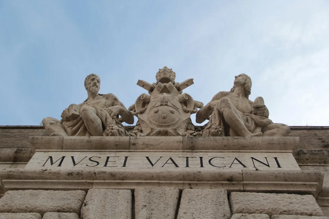 La Diplomazia Vaticana e le Piccole Nazioni: Lezioni di Dialogo Internazionale