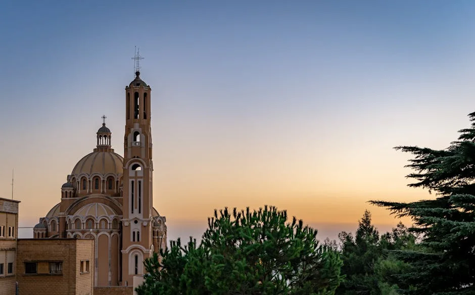 Ministro libanés pide ayuda a la Santa Sede para los cristianos del sur