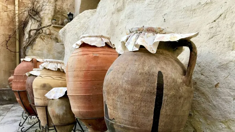 ¿Por qué los católicos romanos creen que María intercede por los cristianos?